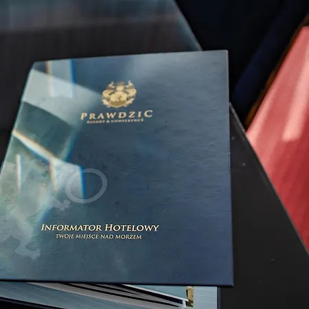 Ξενοδοχείο με διαμερίσματα Prawdzic Resort & Wellness 4*